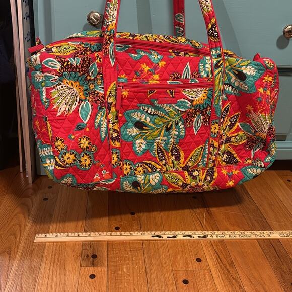 Vera Bradley Weekender Large Duffel Bag - Picture 3 of 5